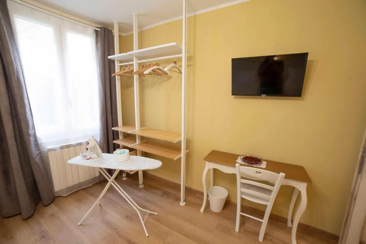 Valia Florence Pitti 3 Apartment 0*,  Italy
